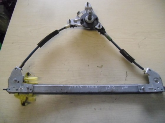 Elevador Vidro Trás Direito Citroën Xsara Picasso 2005 ev215